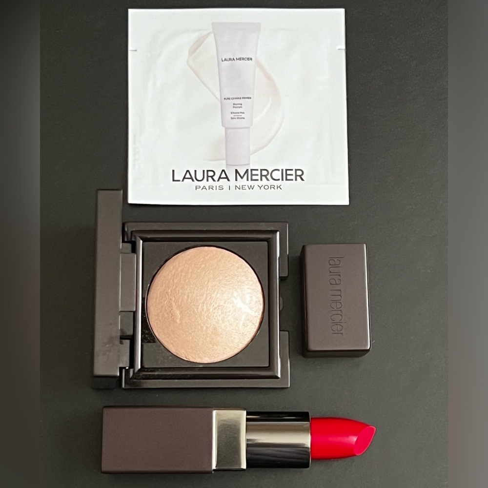Laura Mercier bundle - NWOB